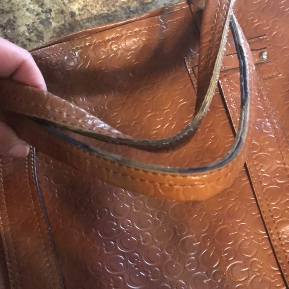 Guess Purse - Picture 6 of 6